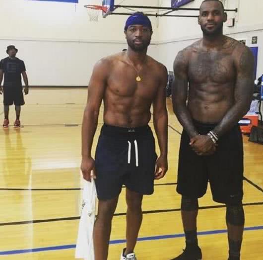 包括马奎尔 包括马奎尔