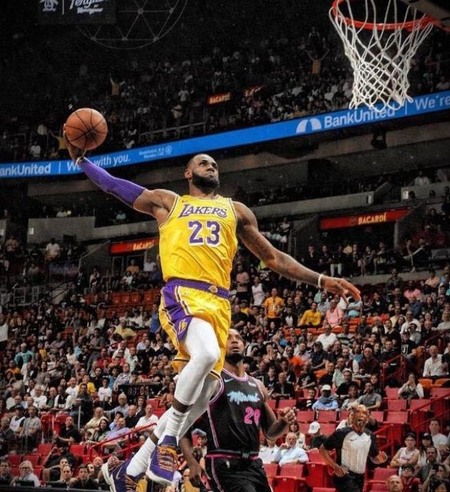 替补球员上 替补球员上