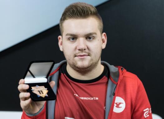 制双重支撑 制双重支撑